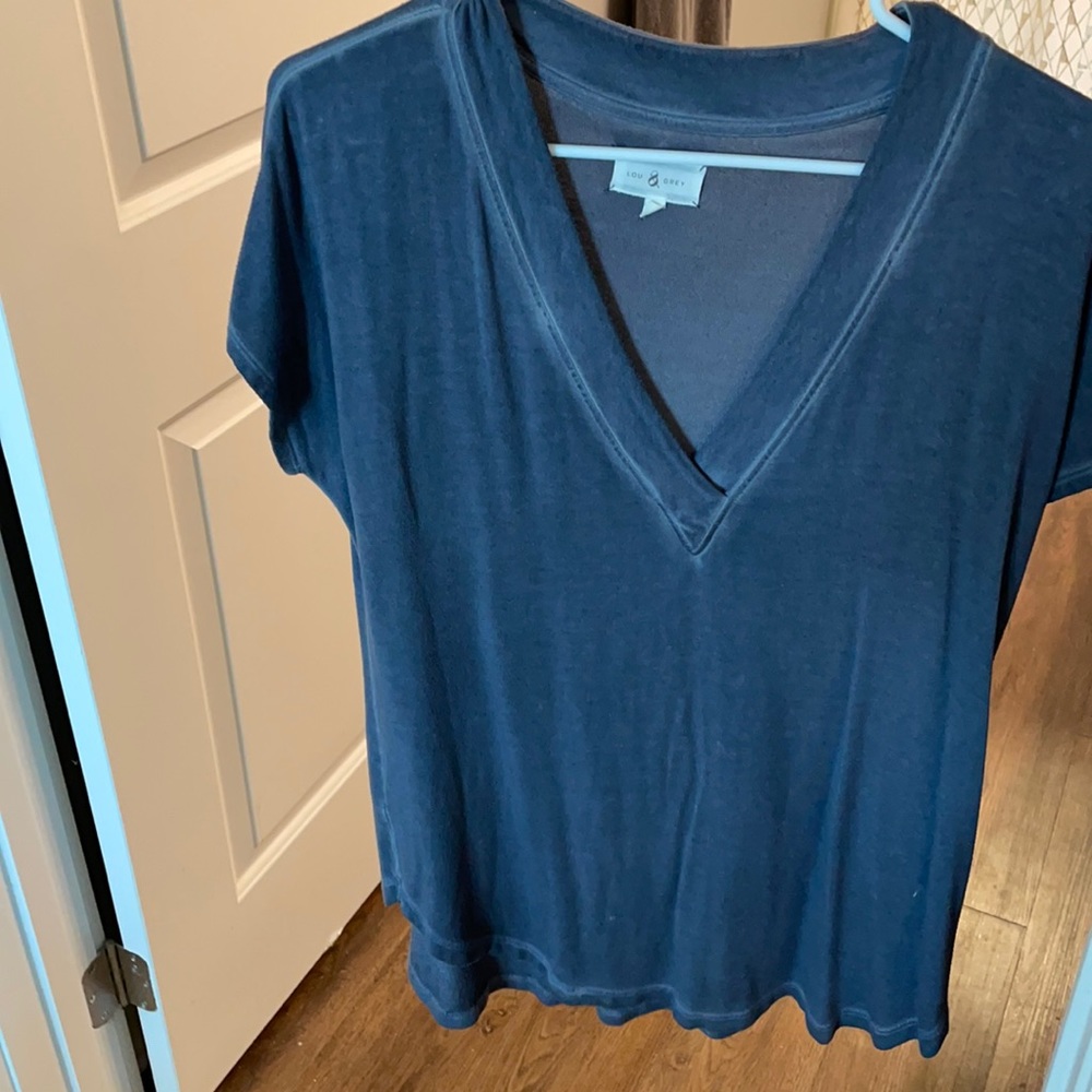 Short sleeved comfortable top